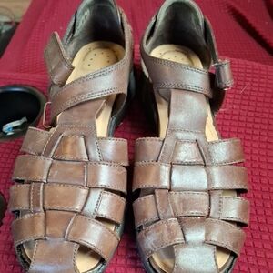 Thom McAn Brown Leather Closed-Toe Fisherman Sandals